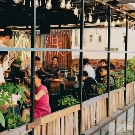 The Gk House Hostel, Ecolliving, Central City, Natural Wooden, Chill View Rooftop, Restaurant And Cocktail Bar 胡志明市 外观 照片