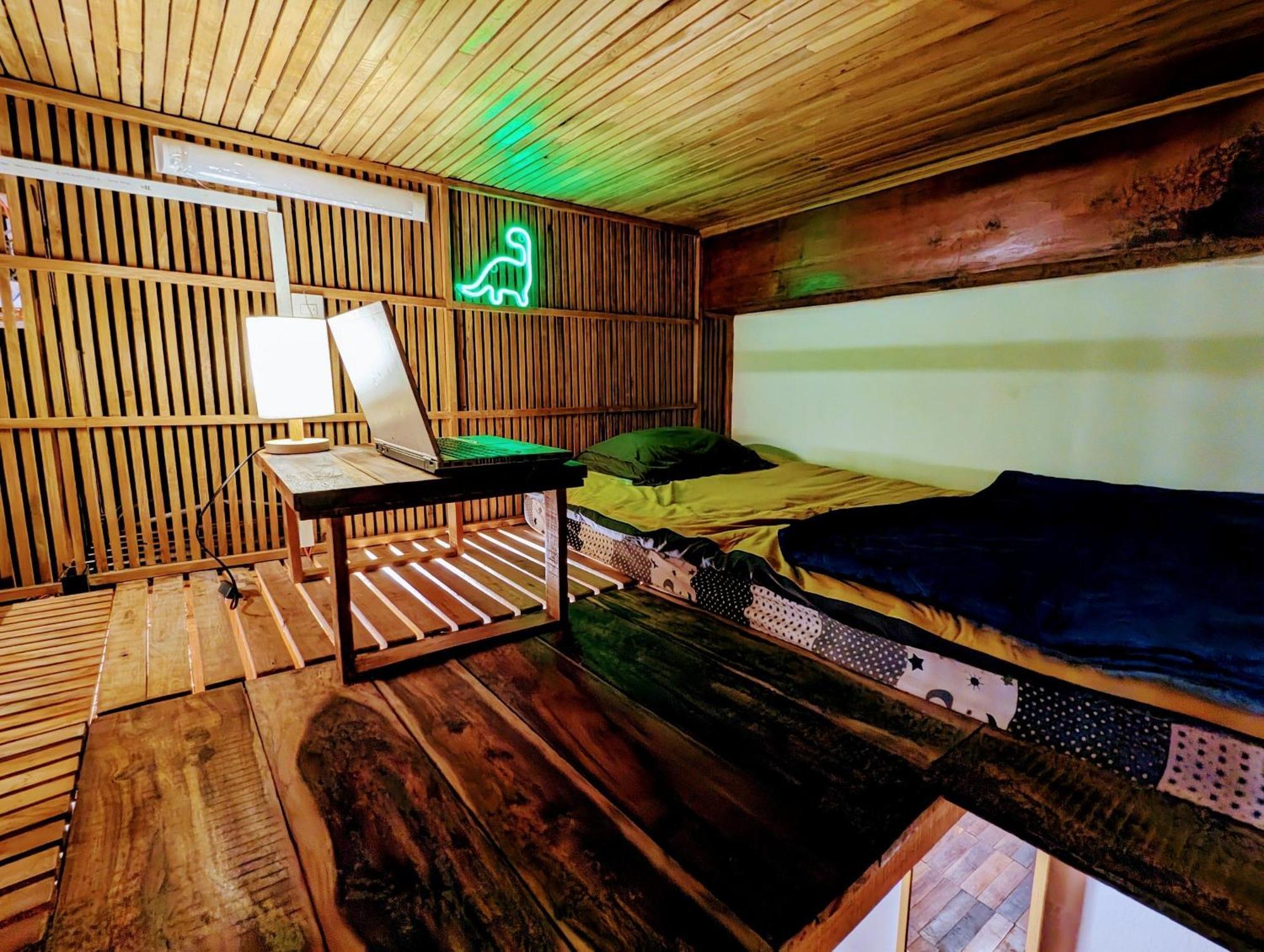 The Gk House Hostel, Ecolliving, Central City, Natural Wooden, Chill View Rooftop, Restaurant And Cocktail Bar 胡志明市 外观 照片